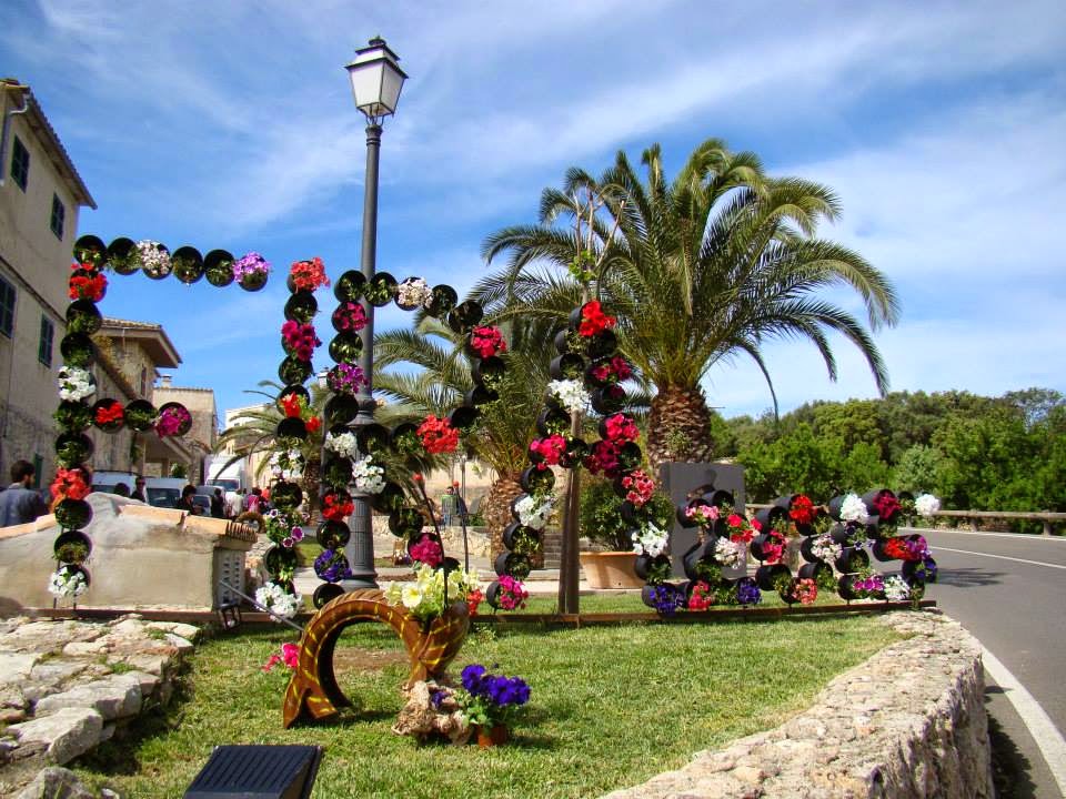 Pro Voyages Le festival de Costitx en fleur